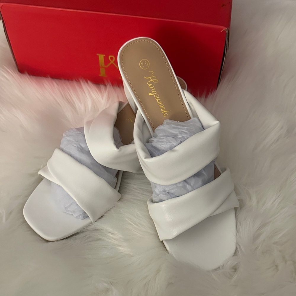 Margaux Chic White Sandals